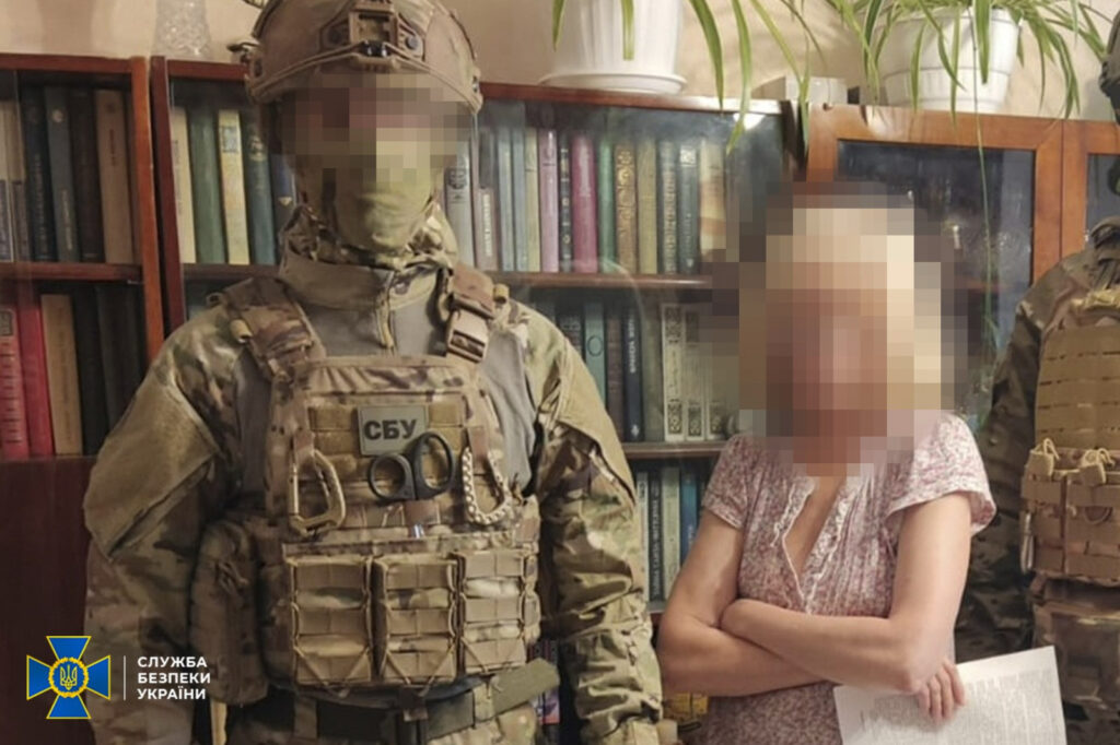 Готувала удар по логістичних шляхах ЗСУ: на Дніпропетровщині затримали посадовицю-колаборантку “Укрзалізниці”