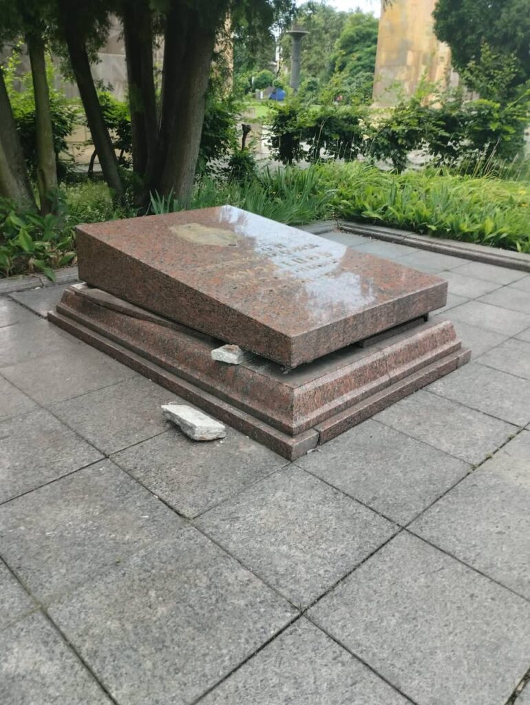 У Львові невідомий намагався викрасти прах агента НКВС