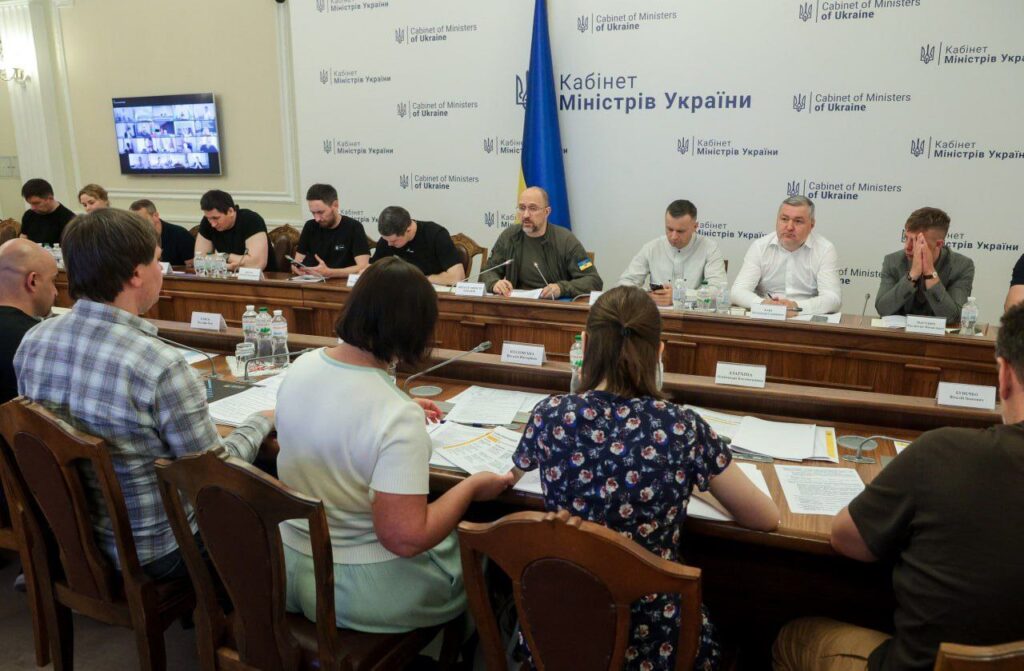Не очікуючи завершення війни: уряд розподілив 23,7 млрд грн на відбудову України