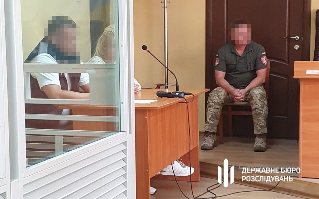 Суд арестовал ровенского военкома, избившего подчиненного