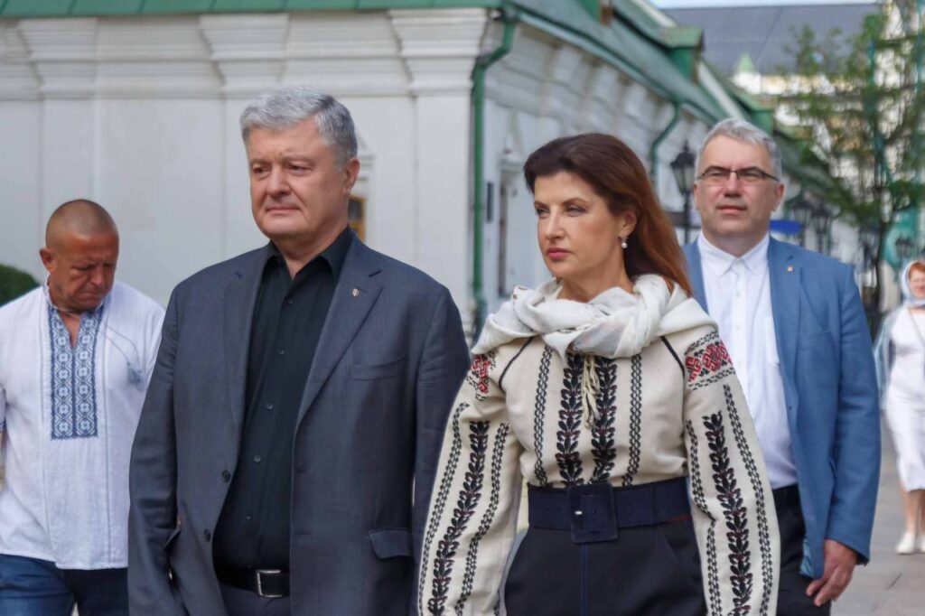 Порошенки в Лаврі помолилися за Перемогу України