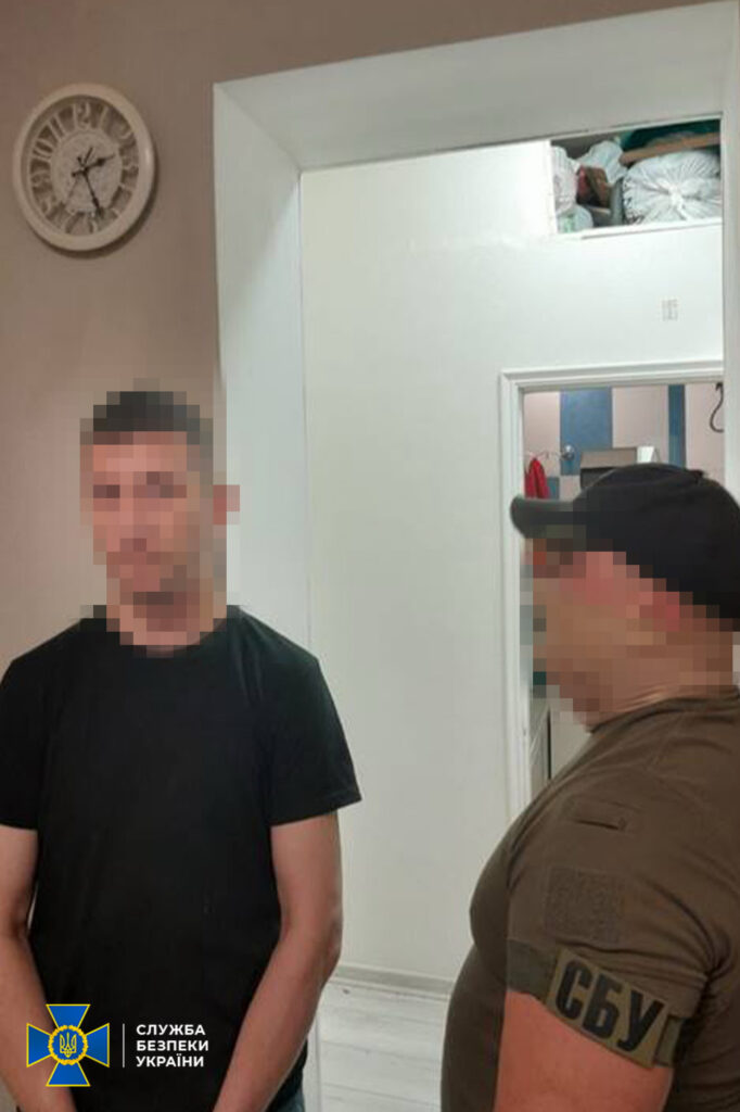 Збирав дані про місця базування ЗСУ та фіксував наслідки обстрілів: СБУ в Одесі затримала агента РФ причетного до “партії Шарія”