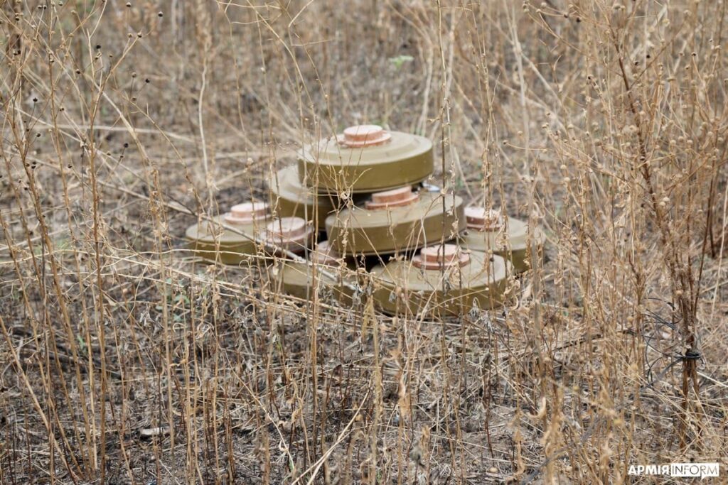 Окупанти посилюють мінування у Запорізькій області – ISW