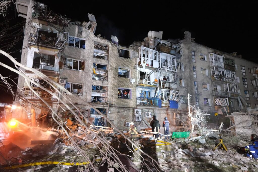 Росіяни обстріляли Покровськ: семеро людей загинули, 67 поранені
