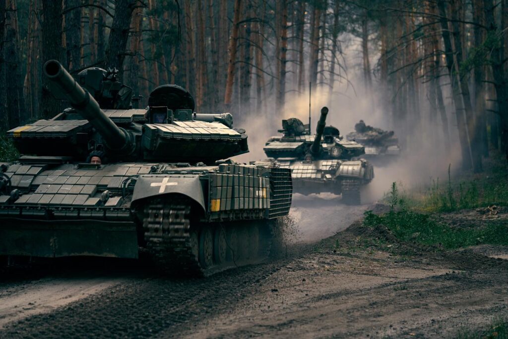 Сили оборони просуваються та закріплюються на позиціях в районі Бахмута та Роботиного – зведення Генштабу