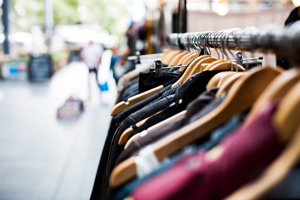 Японський виробник одягу Uniqlo повністю пішов з Росії