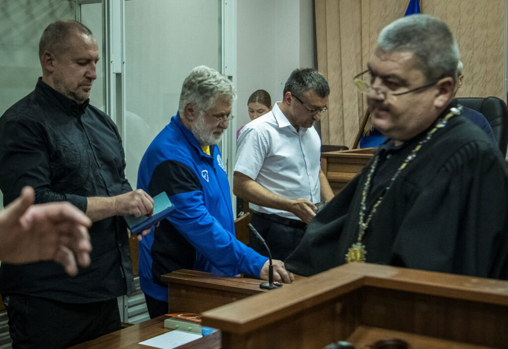 Справа Коломойського: суд не змінив запобіжний захід олігарху попри скарги на поганий стан здоров’я