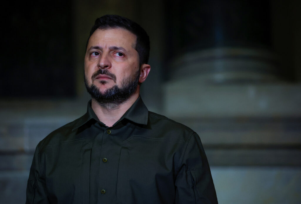 Влада пішла в атаку на військових: як припинити внутрішній розбрат в Україні
