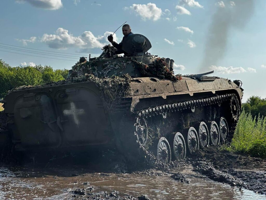 ЗСУ тримають оборону на Сході та Півдні України та продовжують наступ на двох напрямках фронту – Генштаб