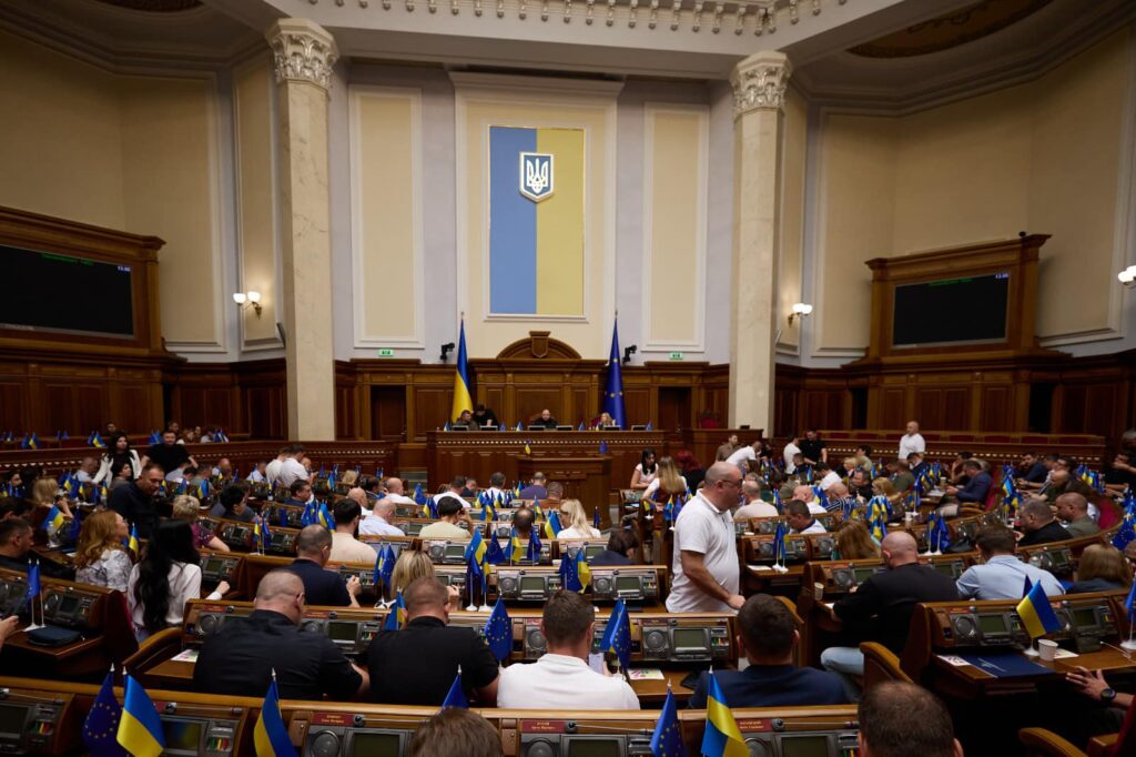 Левову частину поправок до законопроєкту про мобілізацію внесли “слуги” – Фріз