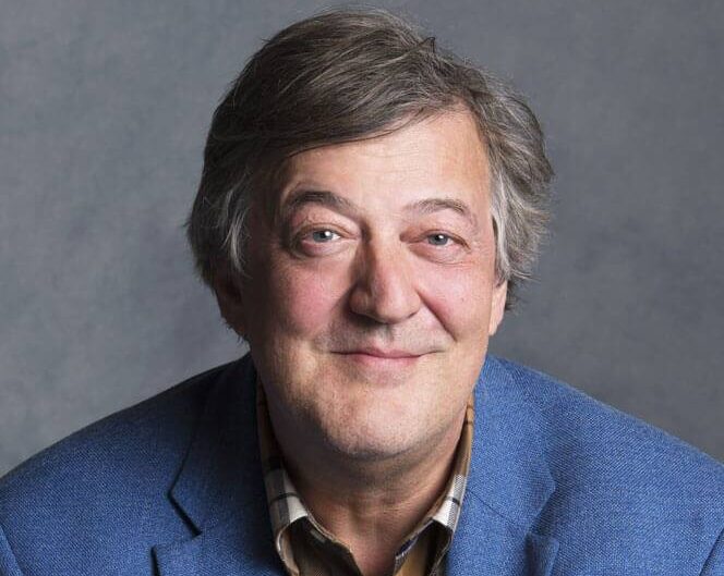 В Украину приехал британский актер и писатель Стивен Фрай