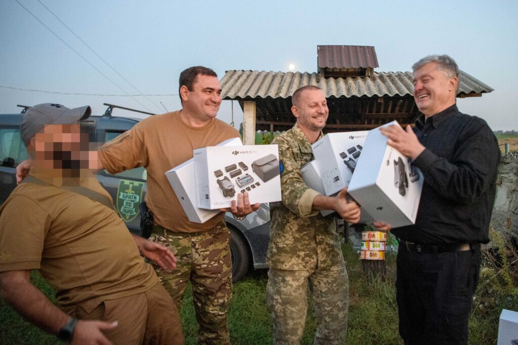 Друже Барна, ти вмієш дивувати: як Порошенко «едельвейсам» дрони передавав
