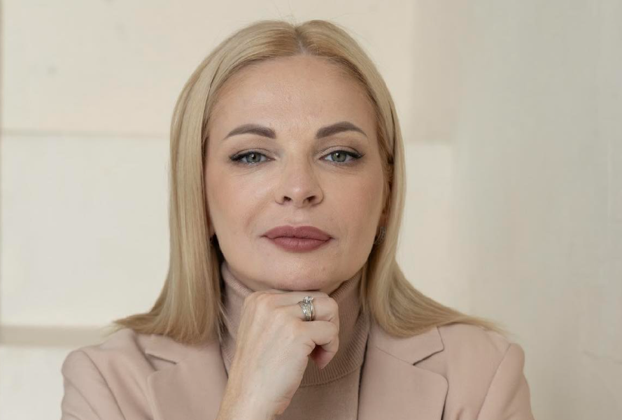 Кто травит Дану Ярову?