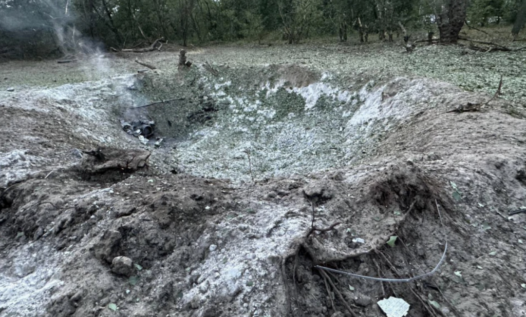 Російські терористи завдали два ракетні удари по околицях Запоріжжя, багато поранених