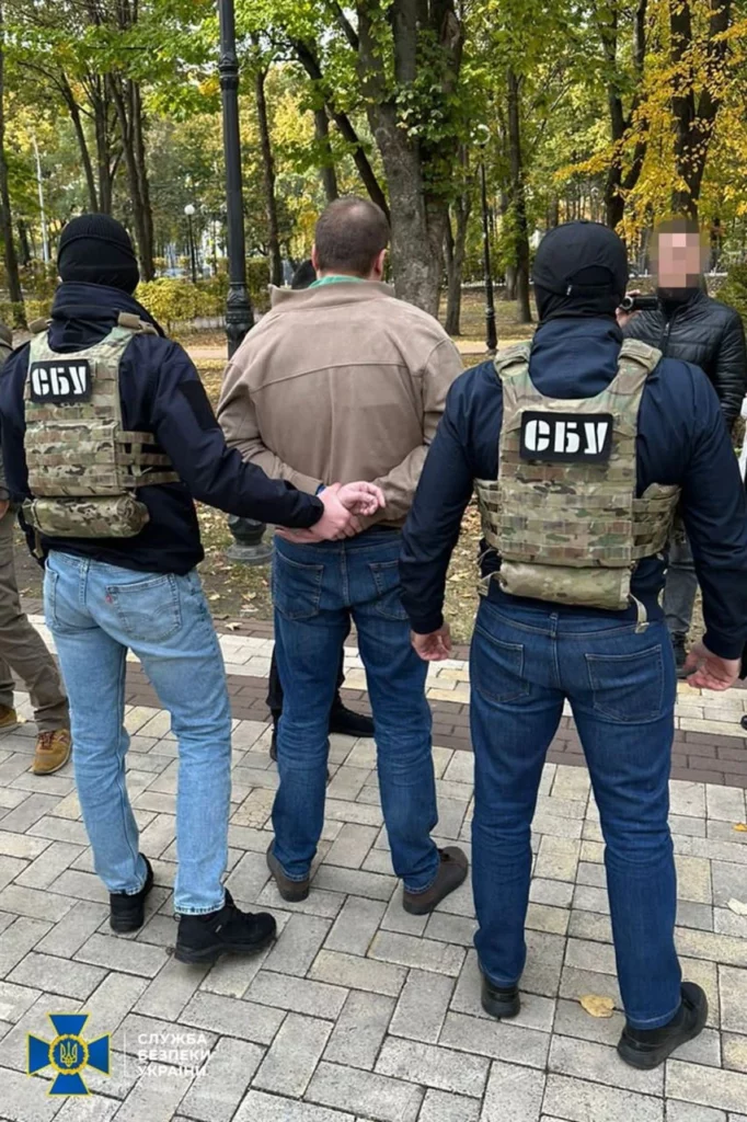 Требовал взятки за нарушения: СБУ задержала чиновника Антимонопольного комитета