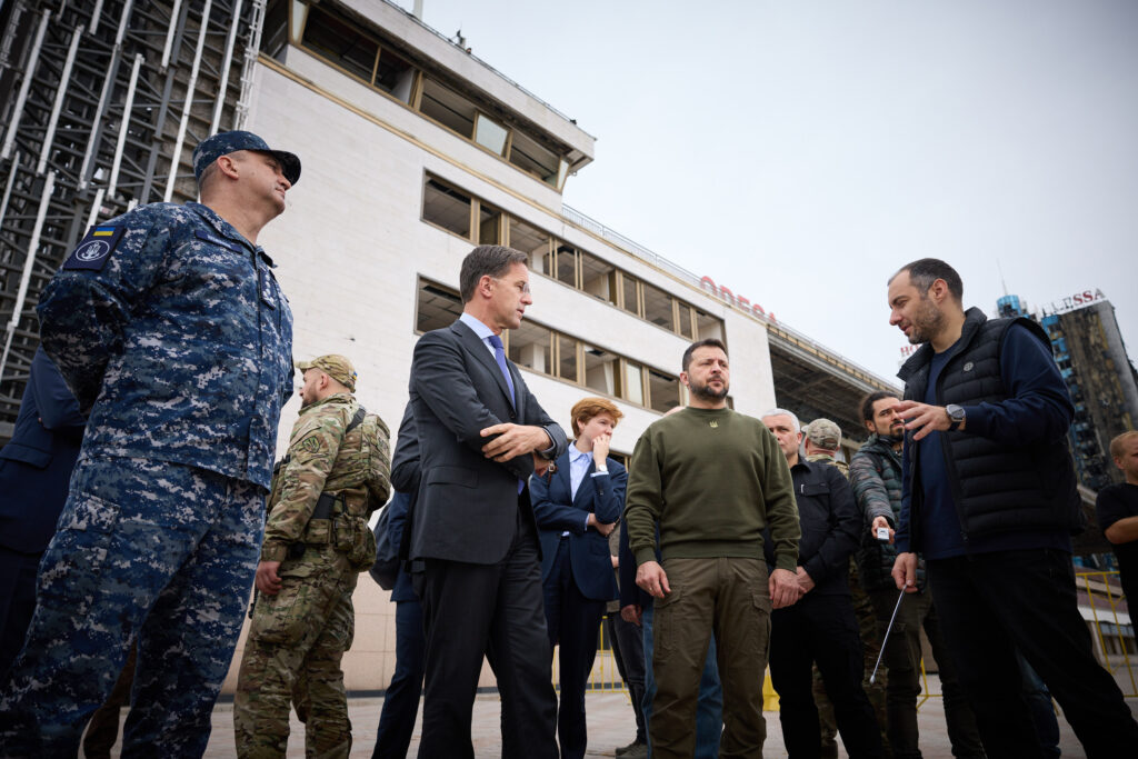 Посилення ППО та експорт зерна: прем’єр Нідерландів прибув з неоголошеним візитом до Одеси