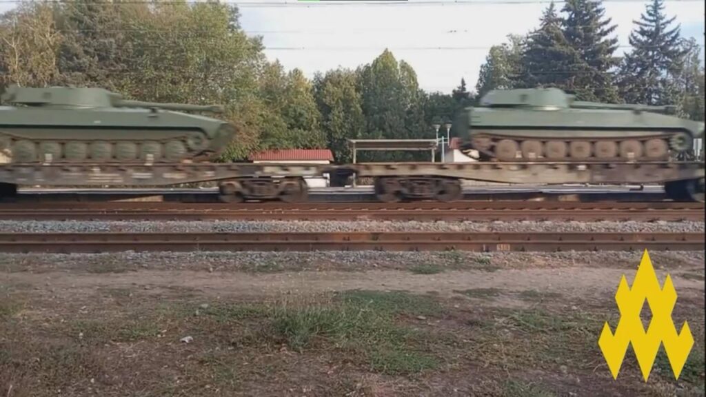 Українські партизани зафіксували масштабне переміщення техніки росіян у Криму