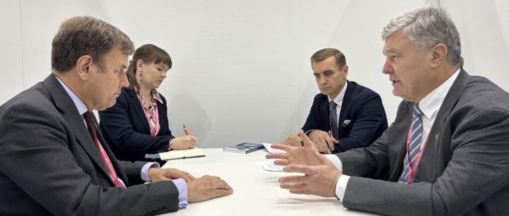 “Надефективні на полі бою”: Порошенко закликав британців дати Україні більше Storm Shadow і Challenger
