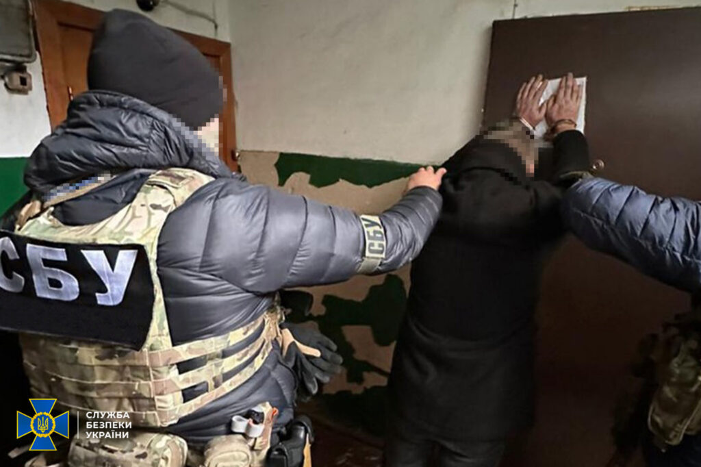 Здавали позиції ЗСУ та наводили ракетні обстріли: на Сумщині знешкодили агентурну мережу окупантів