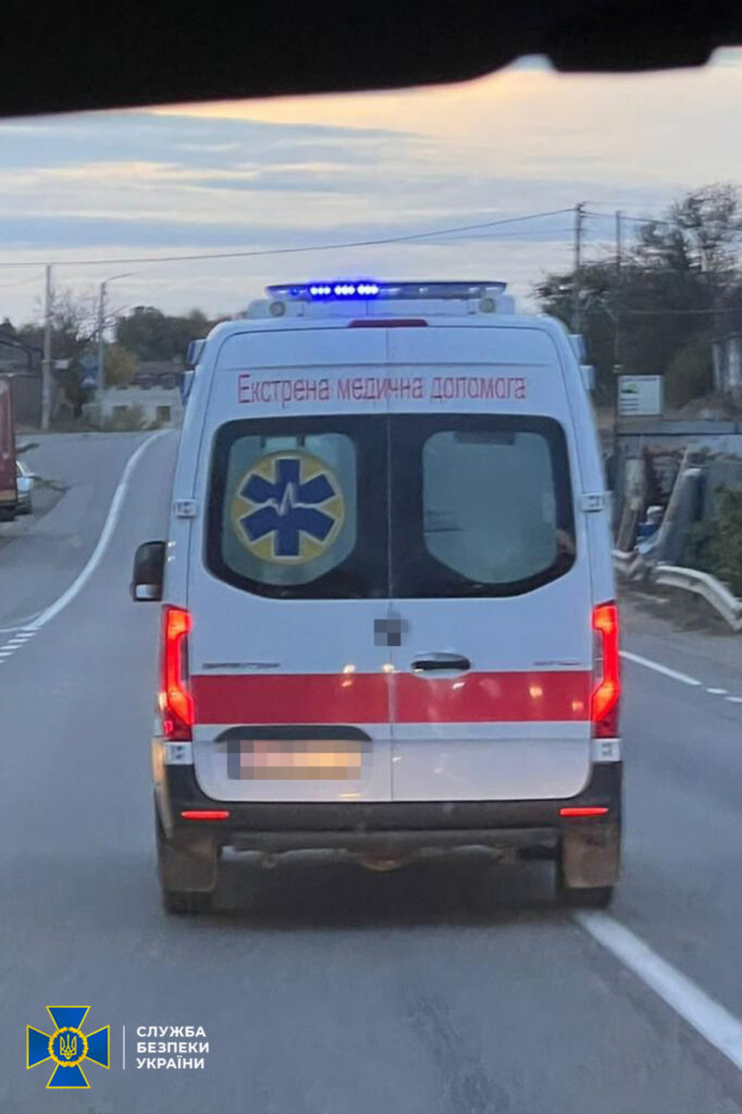 Вивозили ухилянтів за кордон на авто швидкої допомоги: в Одеській області ліквідували міжнародне злочинне угруповання