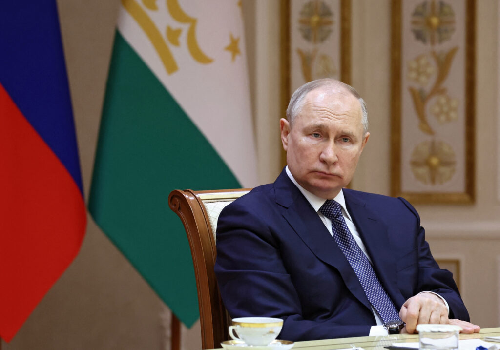 “У стані повної готовності”: Путін пригрозив Україні та країнам Заходу ядерною зброєю
