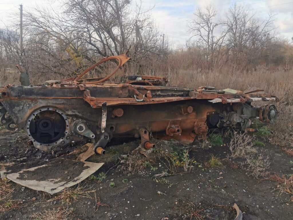 РФ за добу втратила в Україні по 15 танків та артсистем, дві одиниці спецтехніки та понад 1100 солдатів – Генштаб ЗСУ