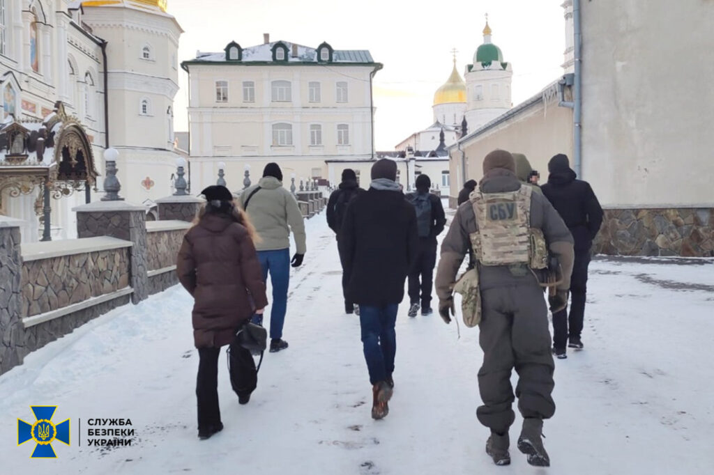 Обшуки на території Почаївської Успенської лаври УПЦ МП: у СБУ розкрили деталі розслідування
