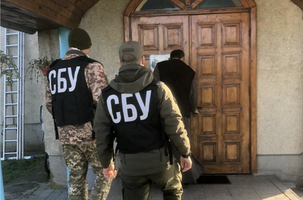 На Закарпатті у храмах УПЦ МП молились за РФ