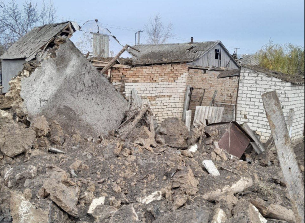 Окупанти скинули 25 керованих авіабомб на населені пункти Херсонщини, є поранені