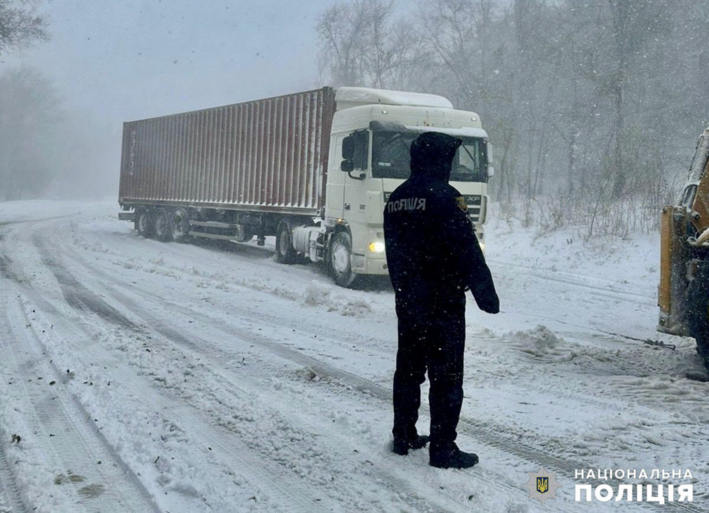 На Одещині негода залишила без світла 116 населених пунктів