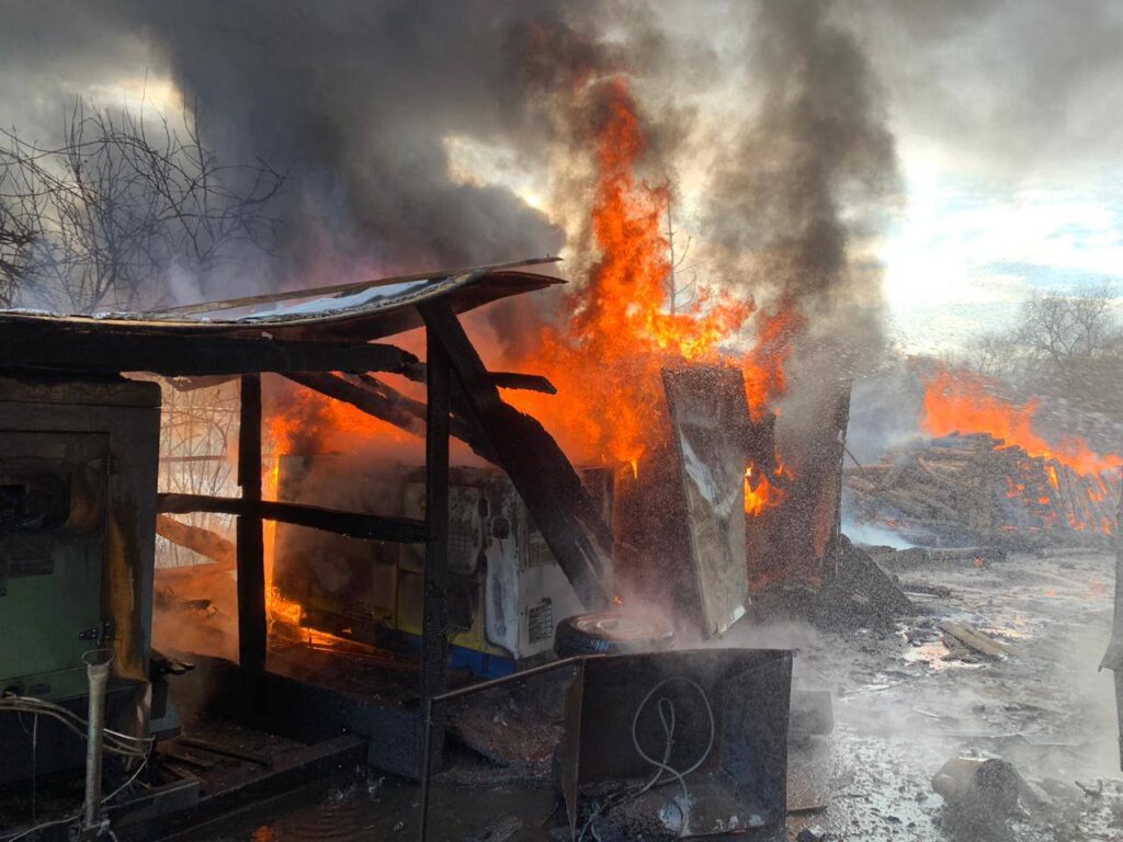 Військові РФ за добу обстріляли 18 населених пунктів Харківщини, є руйнування та поранений