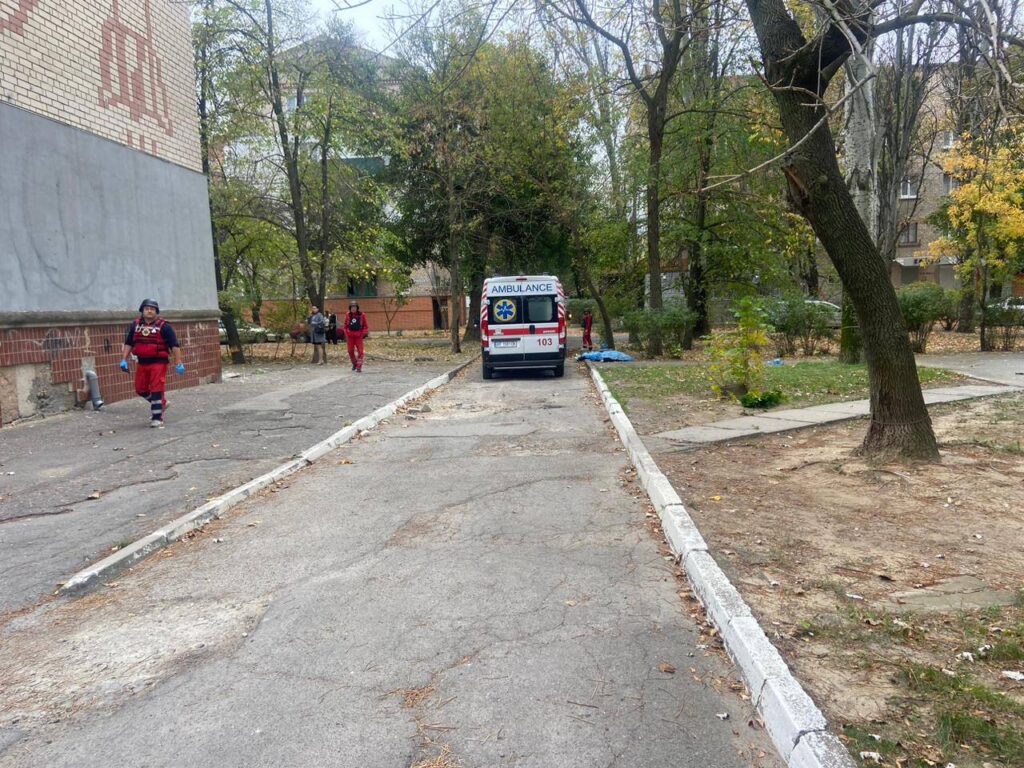 Росіяни обстріляли Херсон: загинула співробітниця міської адміністрації