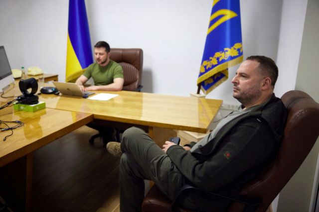 Під керівництвом Єрмака в Україні Зеленського зароджується “нова олігархія” – Business Insider