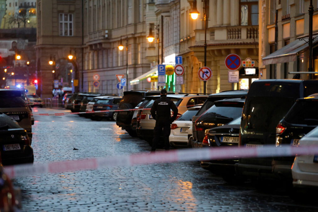 Стрілянина у центрі Праги: більш як десять осіб загинуло, багато поранених