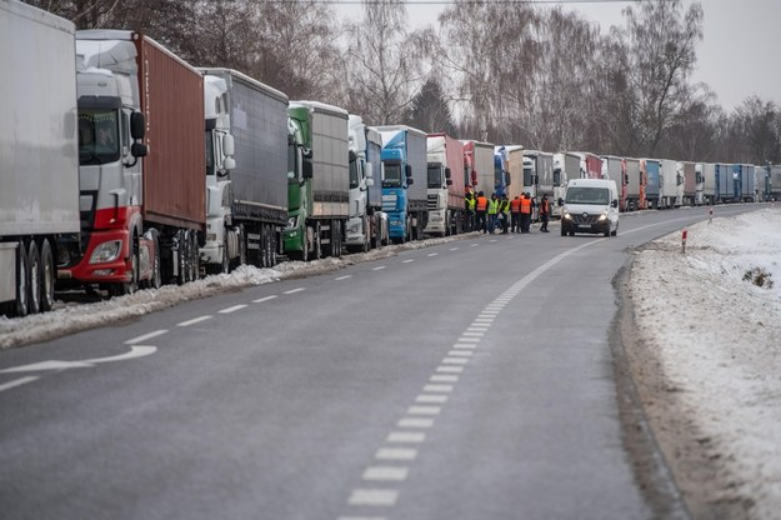 Польща обмежить доходи Білорусі від транзиту – ЗМІ