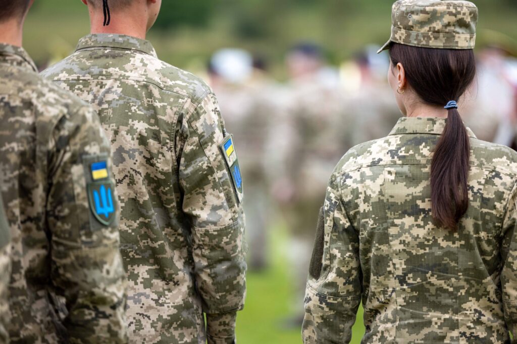 Комітет з нацбезпеки повернув обмеження для “ухилянтів” та схвалив додаткові виплати та пільги військовим