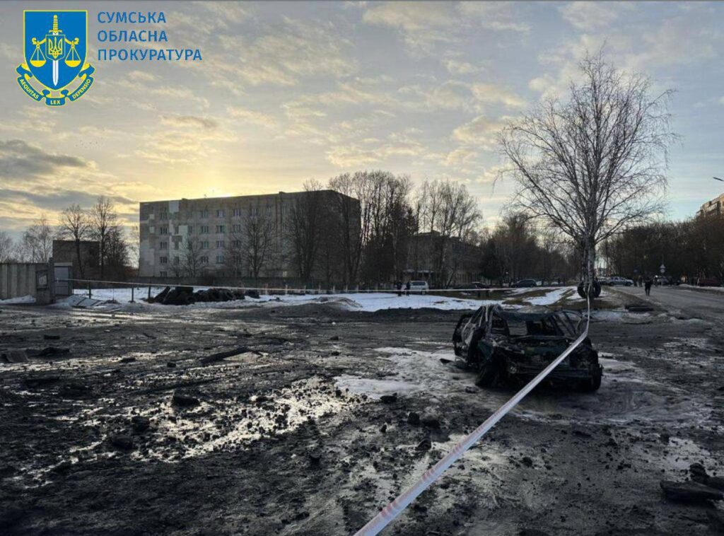 Армія РФ  зранку ракетами обстріляла Конотоп на Сумщині, є руйнування та поранені