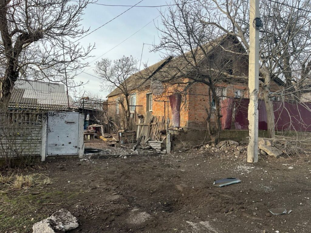 Росіяни вдарили по Нікопольському району на Дніпропетровщині: загинув молодий хлопець, є поранена
