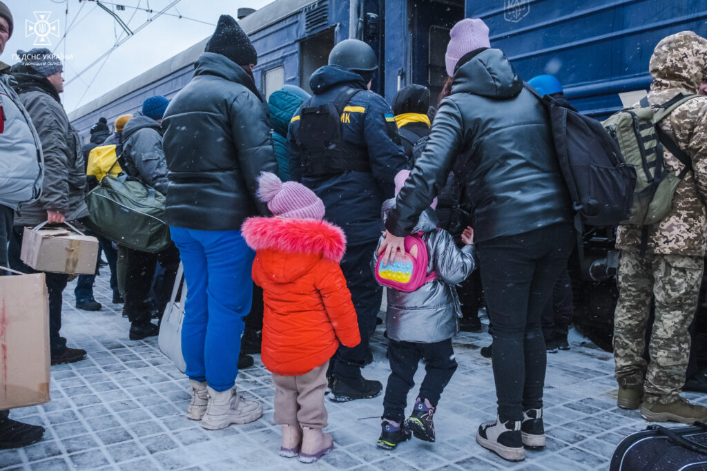 In Ukraine, children will be able to be forcibly evacuated without parental consent: in what cases