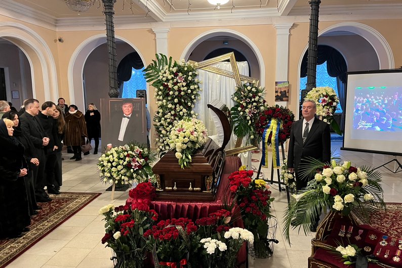 У Києві попрощалися з народним артистом України Віталієм Білоножком