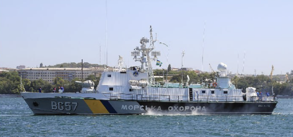 У Севастополі затонув російський корабель – АТЕШ