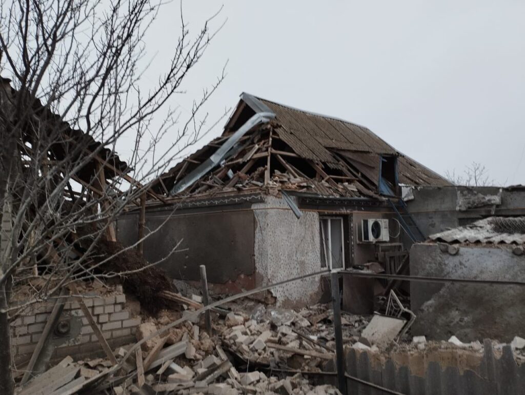 Росіяни обстріляли житлові будинки на Херсонщині