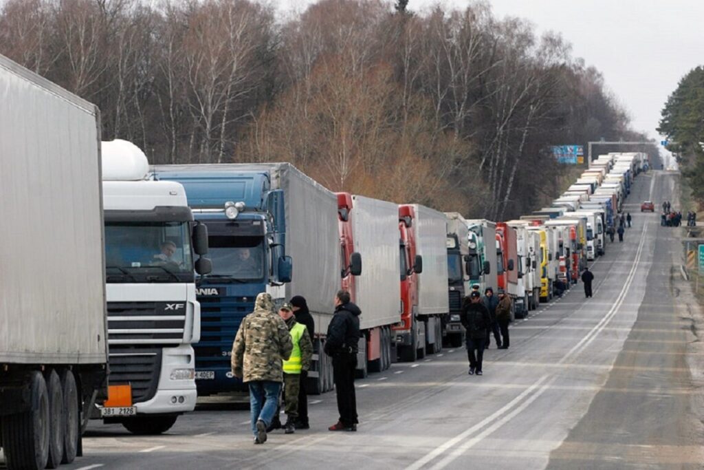 Про повне закриття кордону не йшлося: подробиці переговорів України і Польщі щодо агропродукції