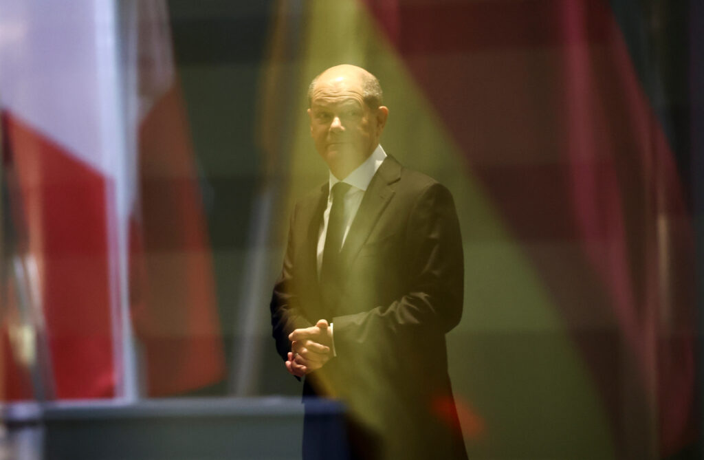 Шольц хоче відновити перемовини з Путіним