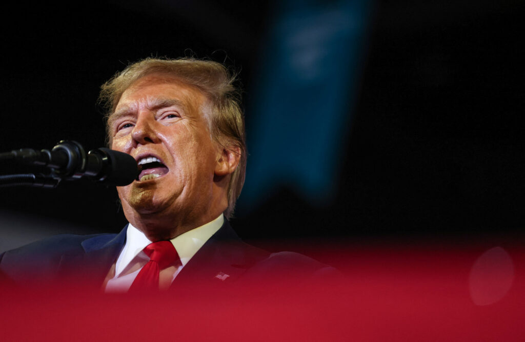 Верховный суд США разрешил Дональду Трампу участвовать в выборах
