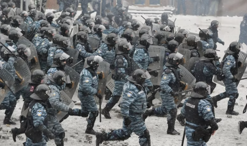 Закон про лобіювання загрожує демократії: як влада отримала зручний інструмент тиску на активістів