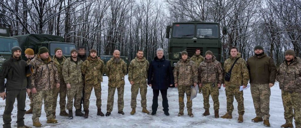 Спецслужбы открыто следят за Порошенко по указанию власти – журналистское расследование