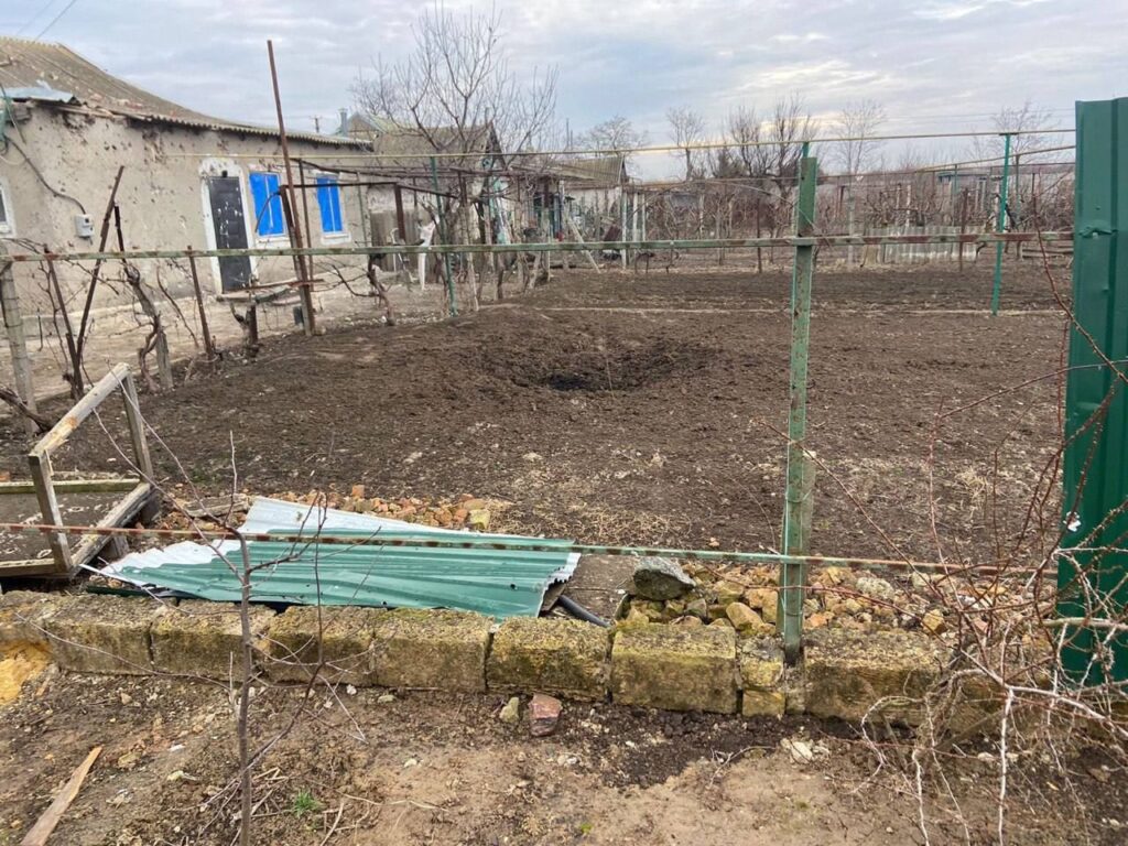 Росіяни обстріляли село на Херсонщині: пошкоджені будинки