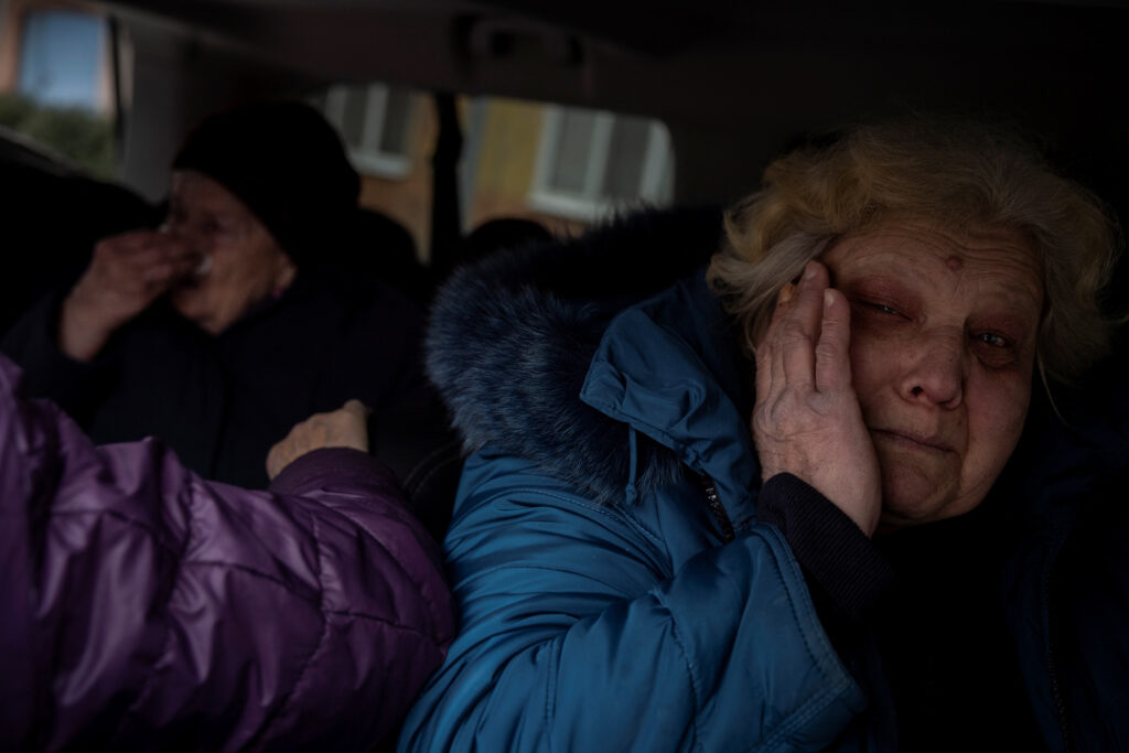 Евакуація на Харківщині триває: Нацполіція вивезла майже тисячу людей