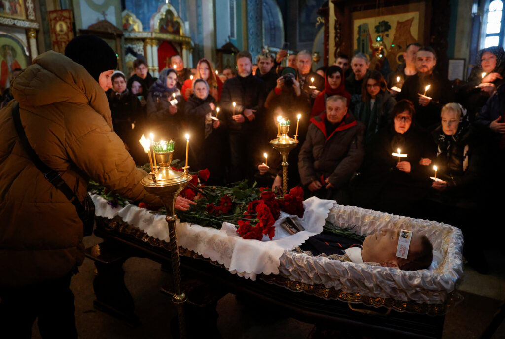 Под музыку из «Терминатора-2»: в Москве похоронили оппозиционера Навального